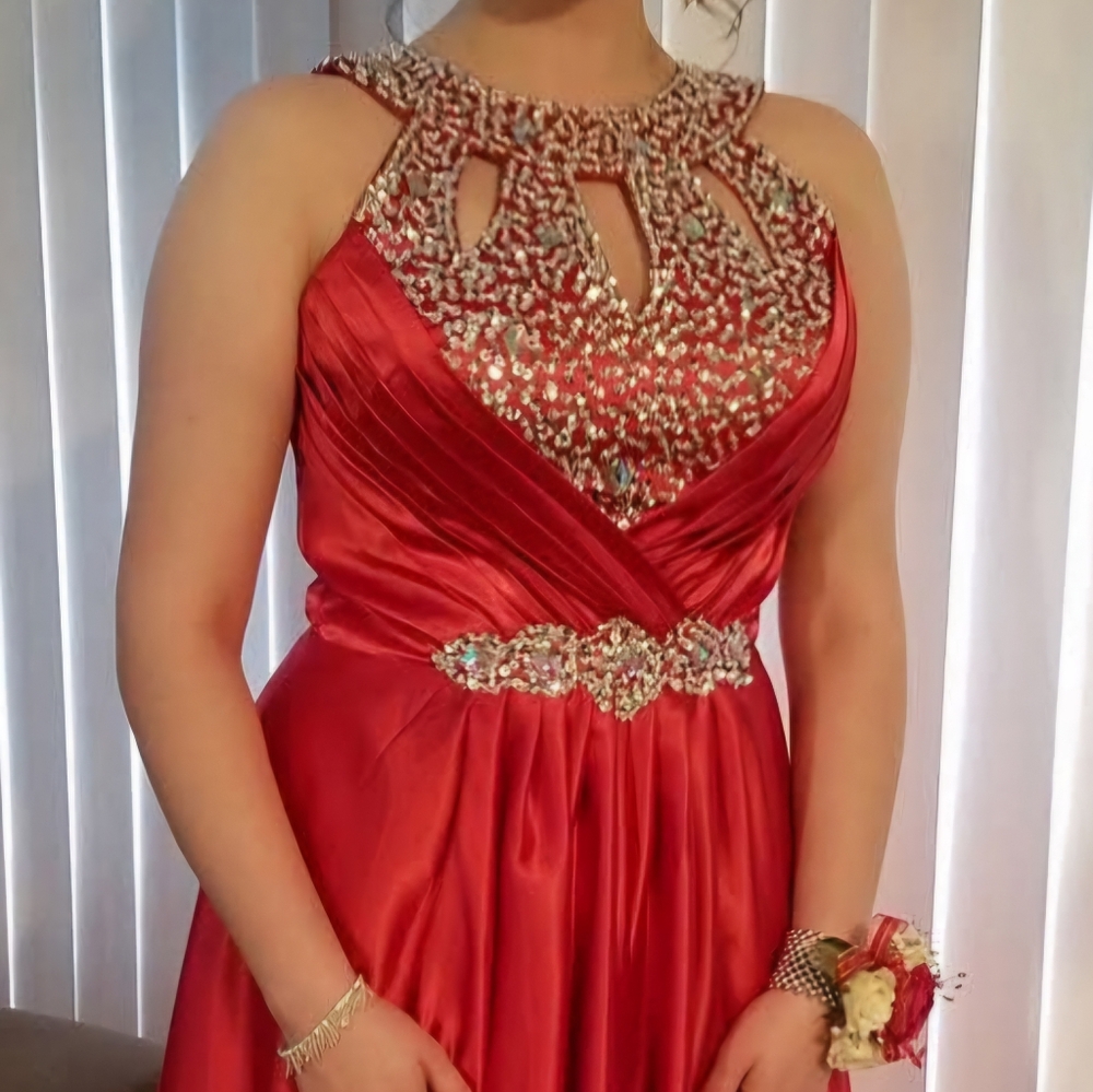 Elegant Red Prom Dress